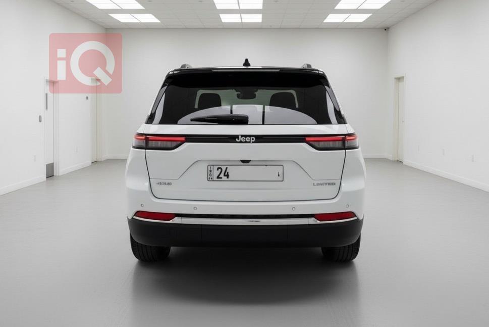 جیپ گراند شیرۆکی